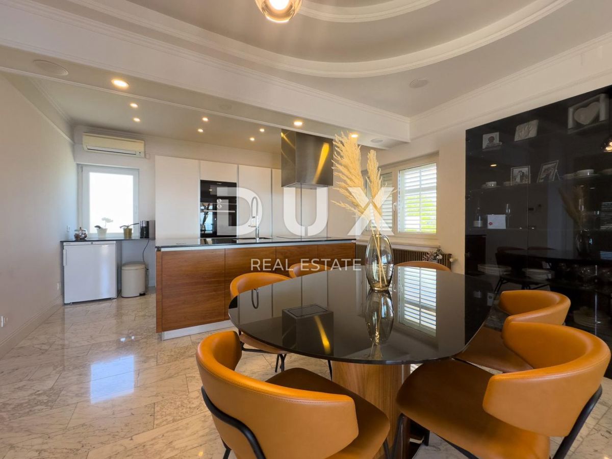 OPATIJA, POBRI - SAMO PRI NAS! Dizajnersko opremljeno stanovanje s panoramskim pogledom na morje