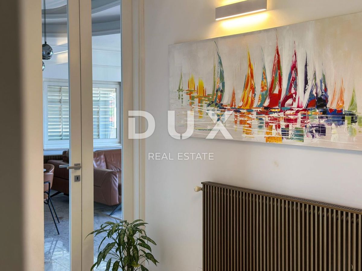 OPATIJA, POBRI - SAMO PRI NAS! Dizajnersko opremljeno stanovanje s panoramskim pogledom na morje