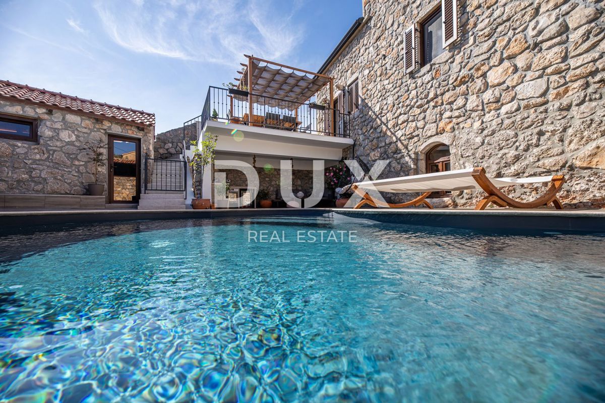 Otok Krk - Luksuzna kamnita vila z bazenom