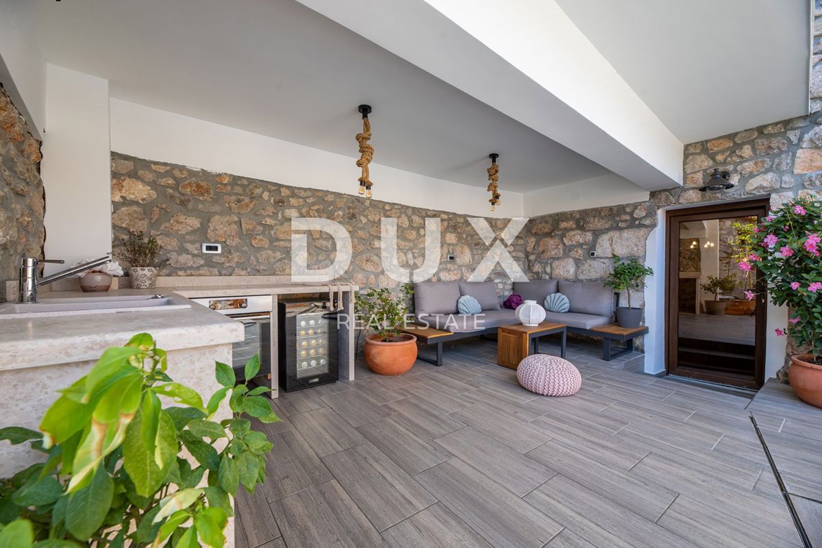 Otok Krk - Luksuzna kamnita vila z bazenom