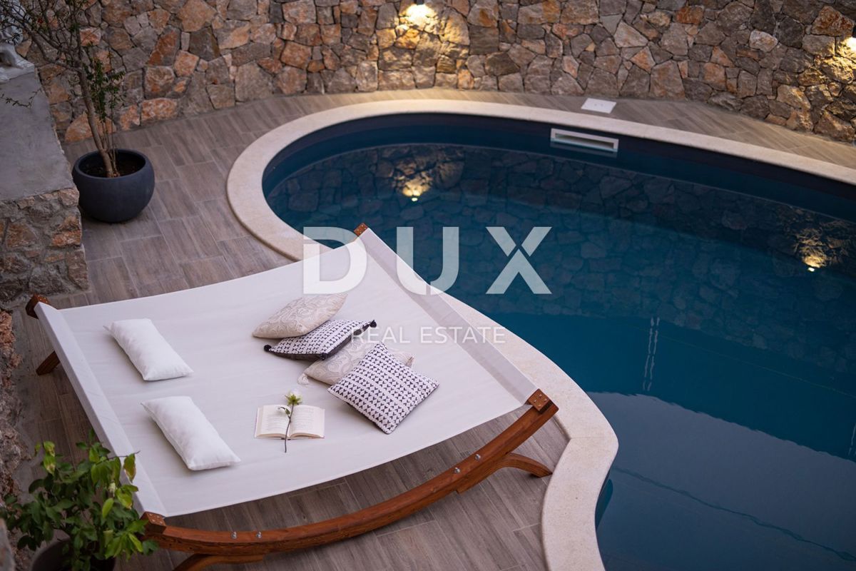 Otok Krk - Luksuzna kamnita vila z bazenom