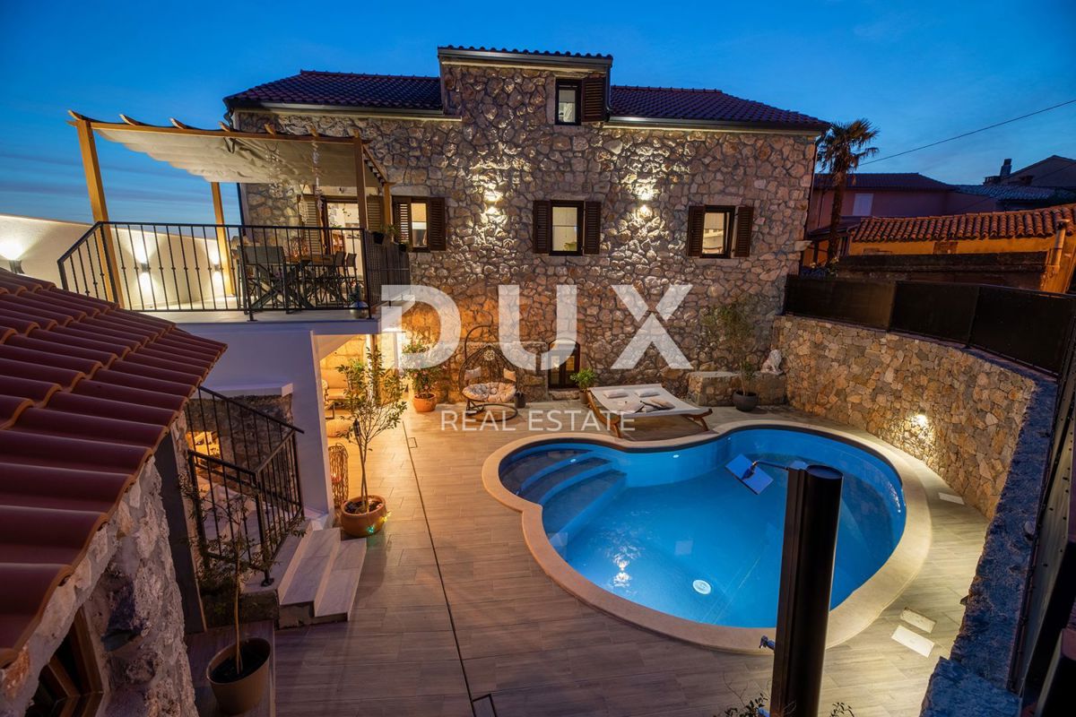 Otok Krk - Luksuzna kamnita vila z bazenom