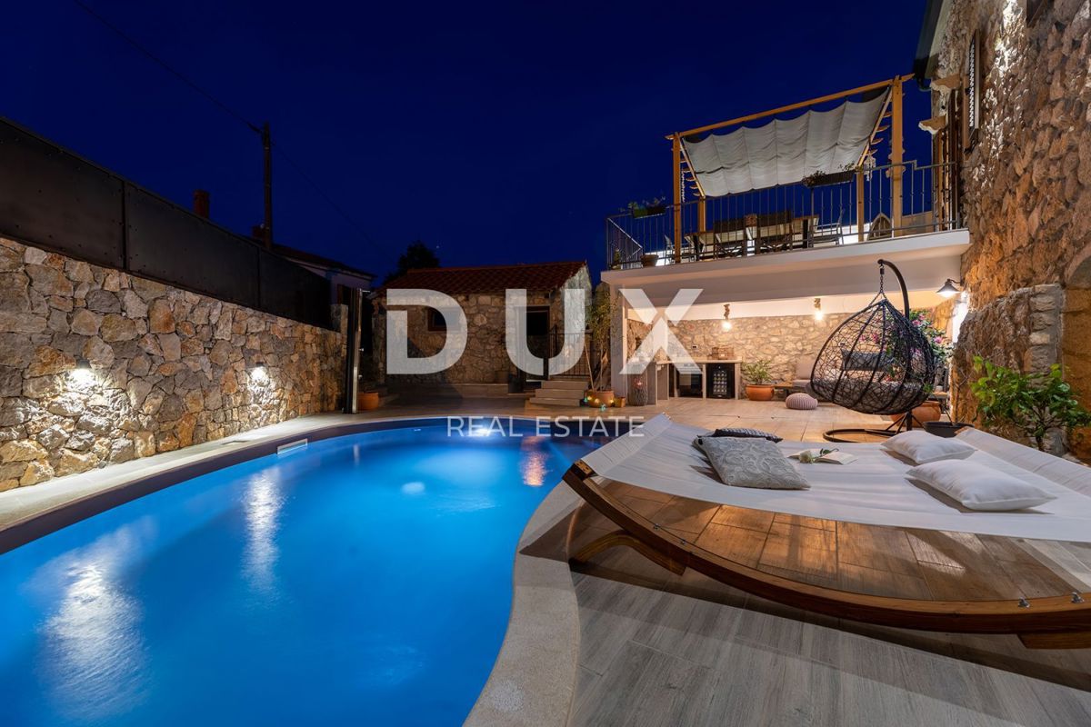 Otok Krk - Luksuzna kamnita vila z bazenom