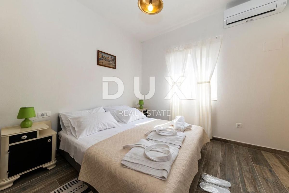 OTOK PAŠMAN, ŽDRELAC - Luksuzna kamnita vila z bazenom ob morju