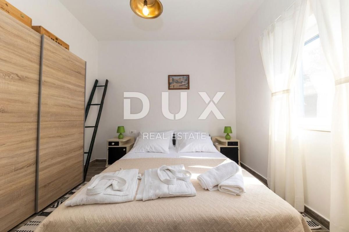 OTOK PAŠMAN, ŽDRELAC - Luksuzna kamnita vila z bazenom ob morju