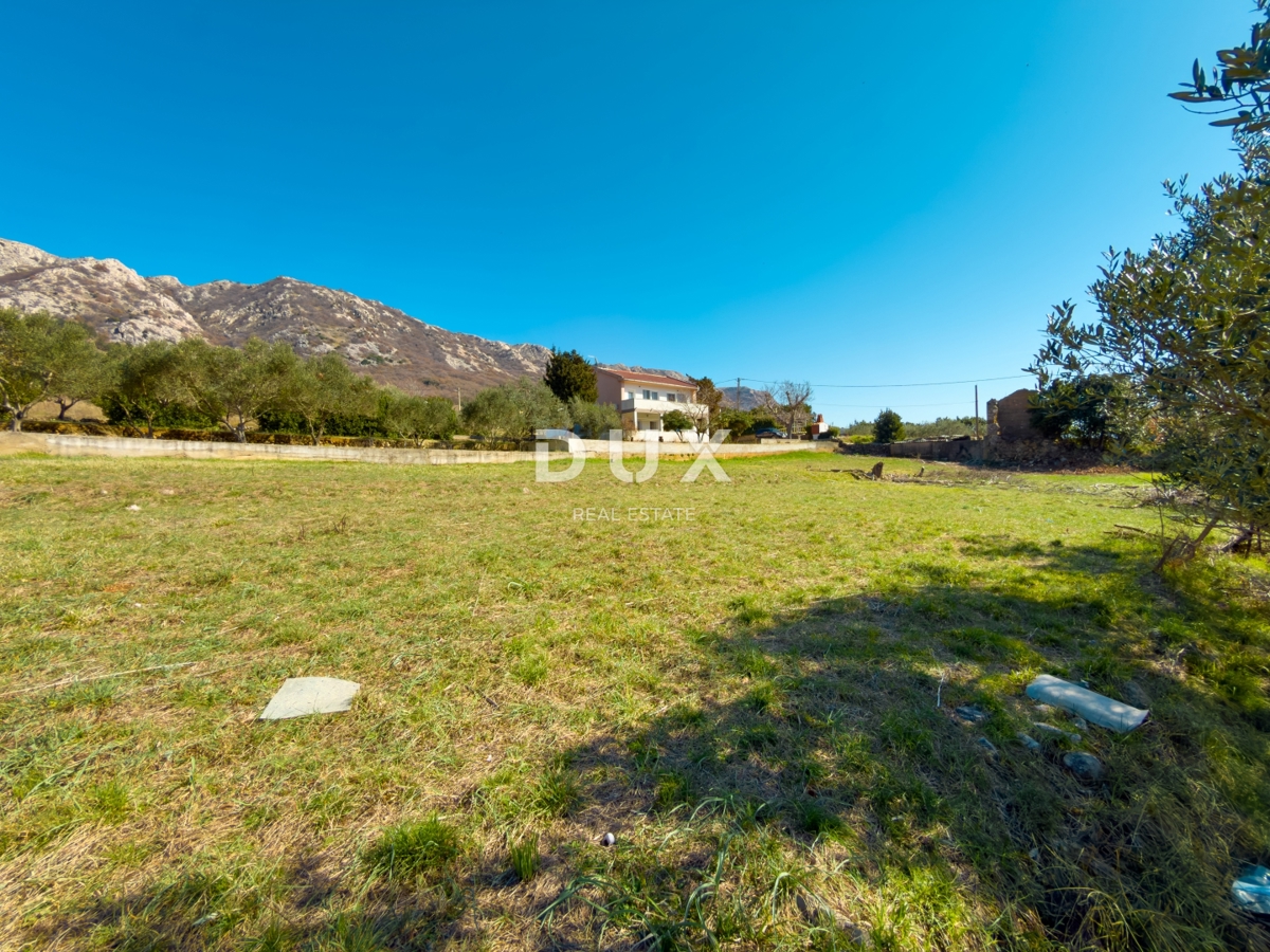 OTOK KRK, DRAGA BAŠĆANSKA - Zazidano gradbeno zemljišče