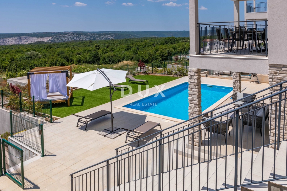 ISTRA, RABAC - Udobna hiša z bazenom in pogledom na morje