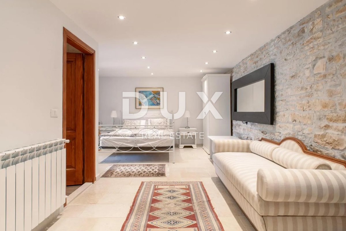 ISTRA, ŽMINJ (OKOLICA) - Impresivna istrska kamnita hiša z bazenom