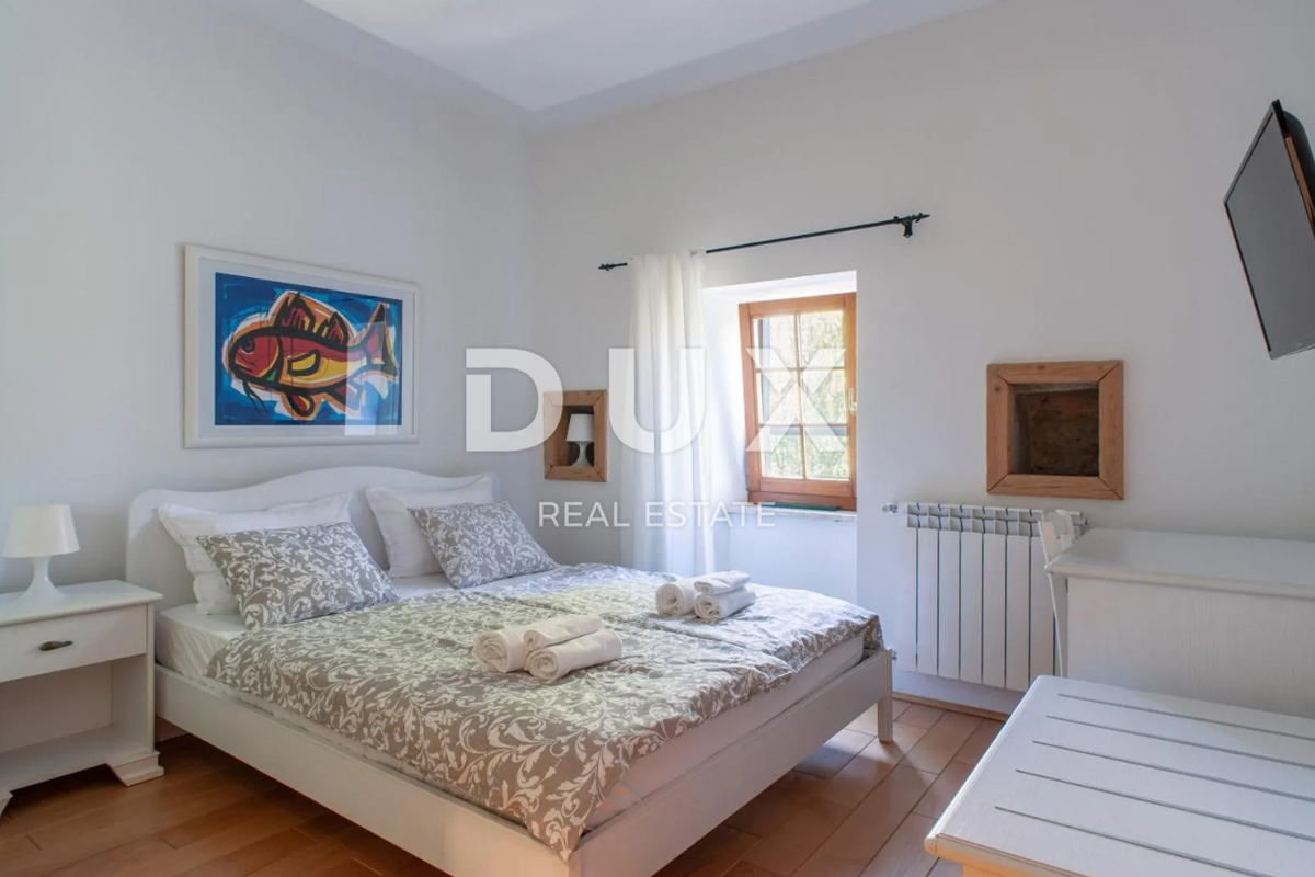 ISTRA, ŽMINJ (OKOLICA) - Impresivna istrska kamnita hiša z bazenom