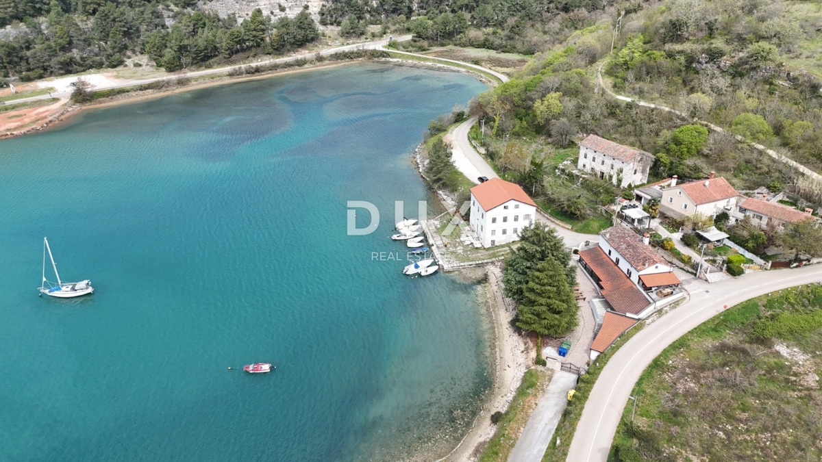 Hiša Tar, Tar-Vabriga, 325,89m2