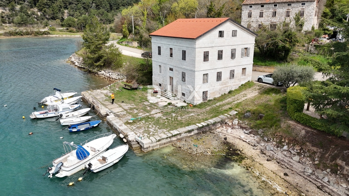 Hiša Tar, Tar-Vabriga, 325,89m2