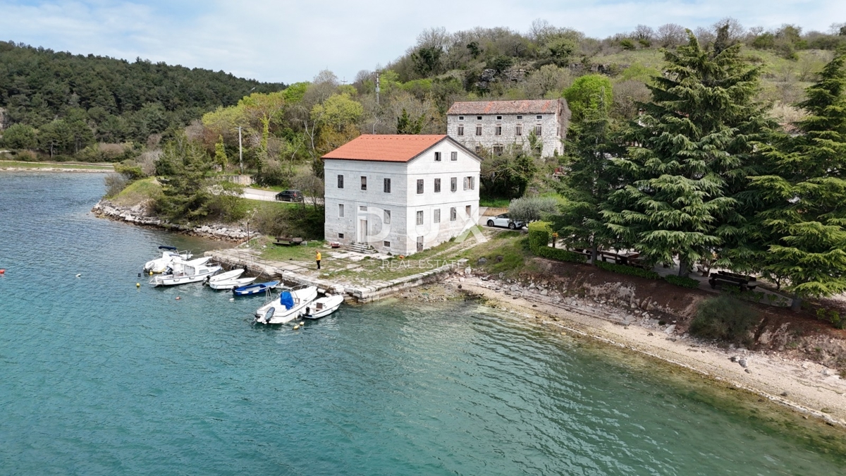 Hiša Tar, Tar-Vabriga, 325,89m2