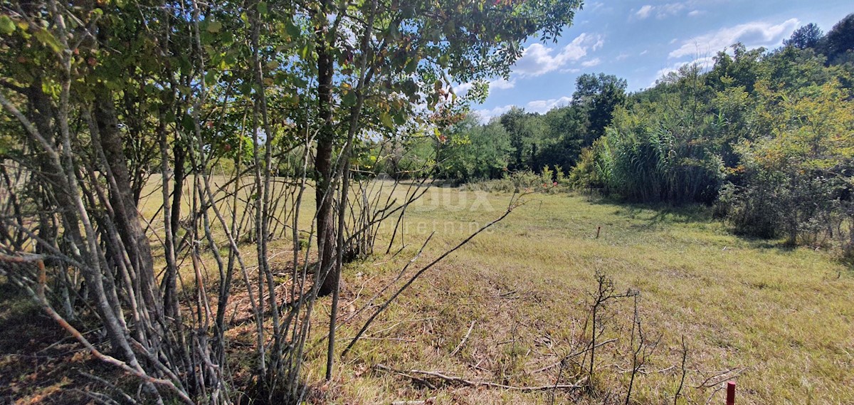 Zemljišče Grožnjan, 2.340m2