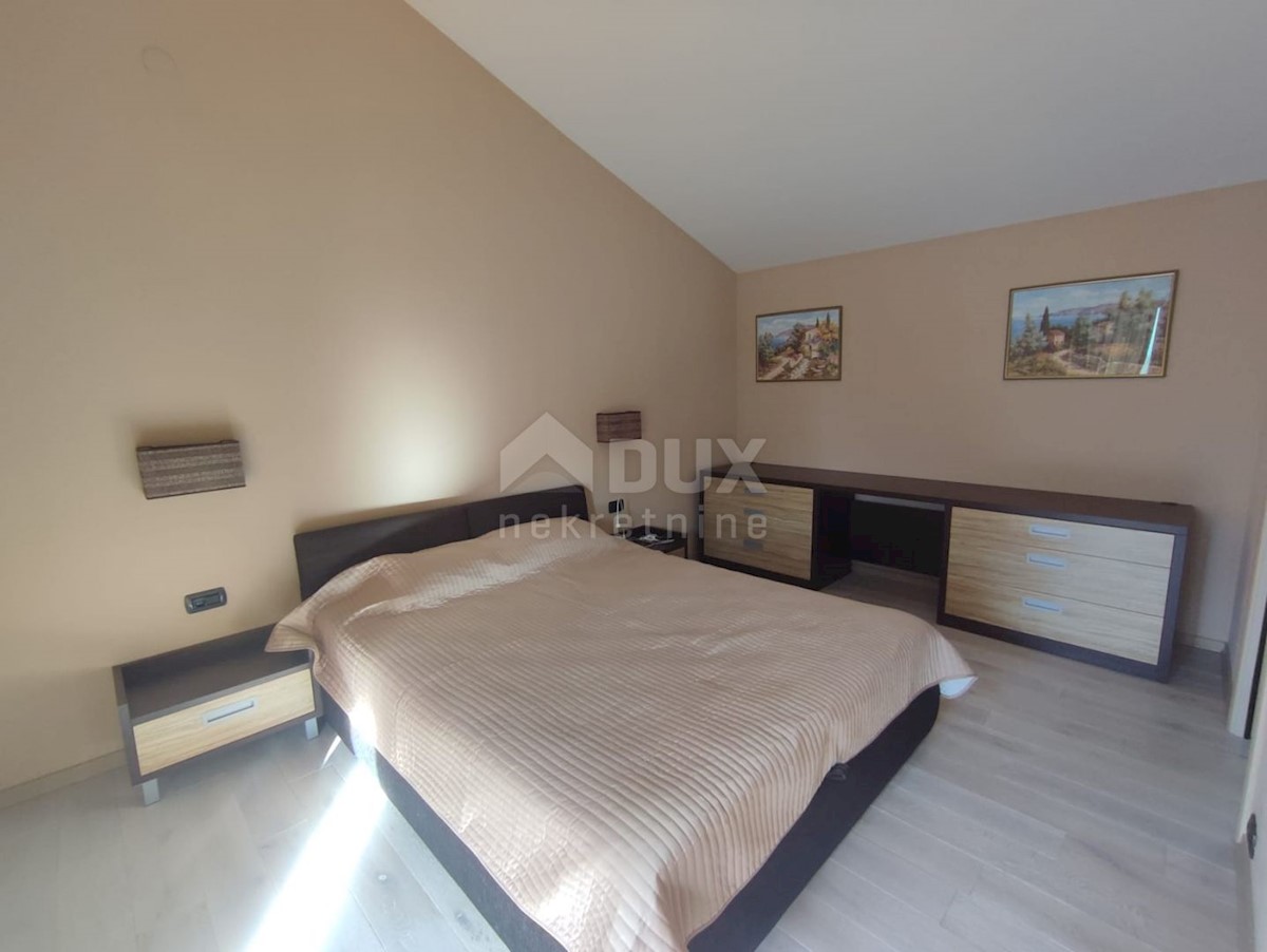 ISTRA, GALIŽANA - Kamnita vila s pogledom na morje!