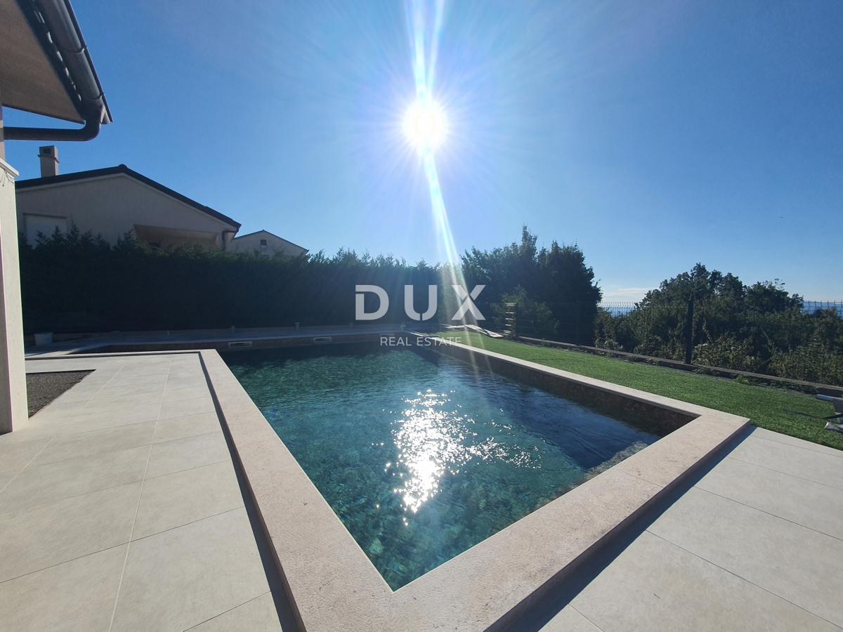 Opatija, Bregi - Novozgrajena hiša z bazenom in pogledom na morje