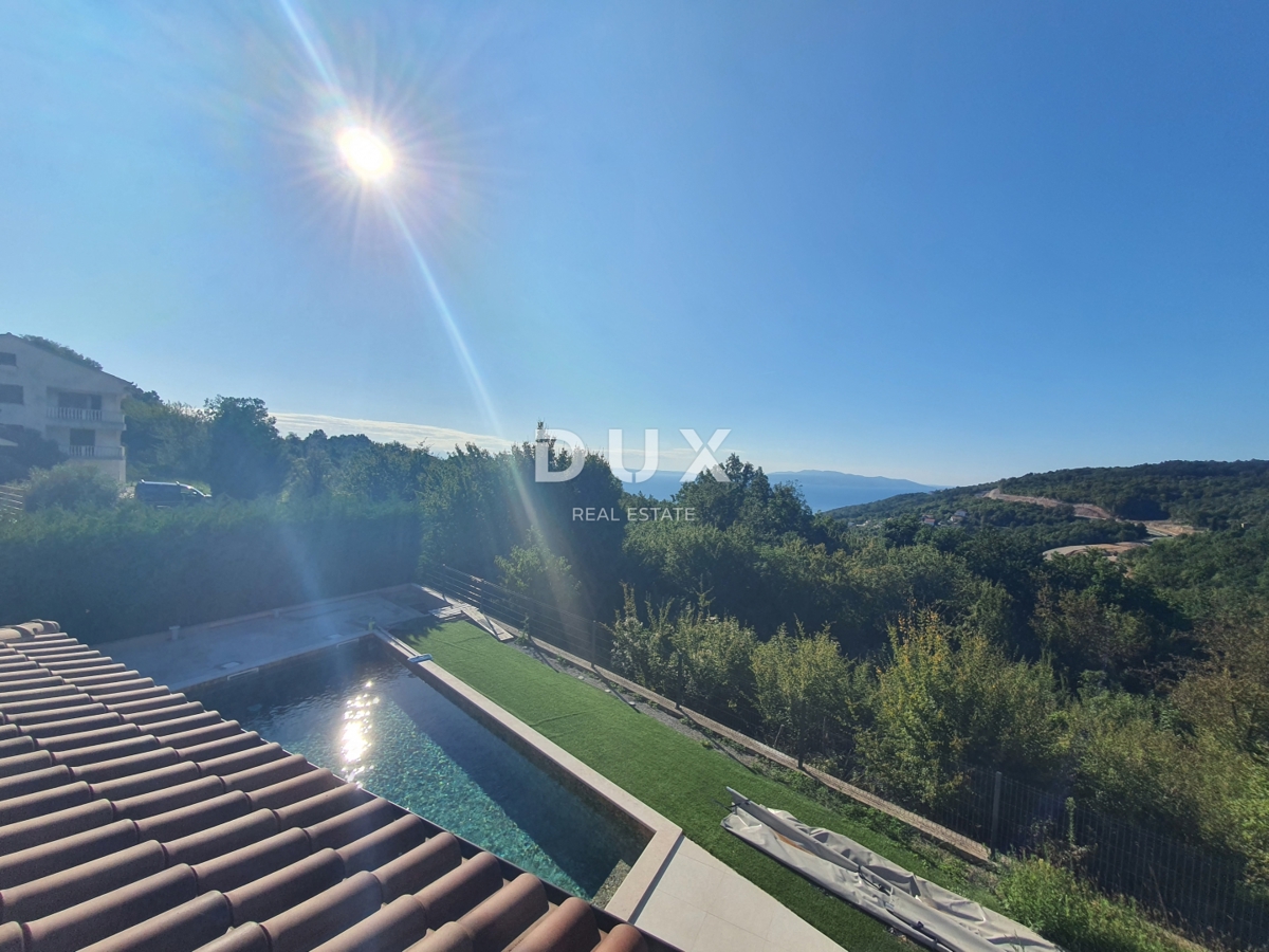 Opatija, Bregi - Novozgrajena hiša z bazenom in pogledom na morje