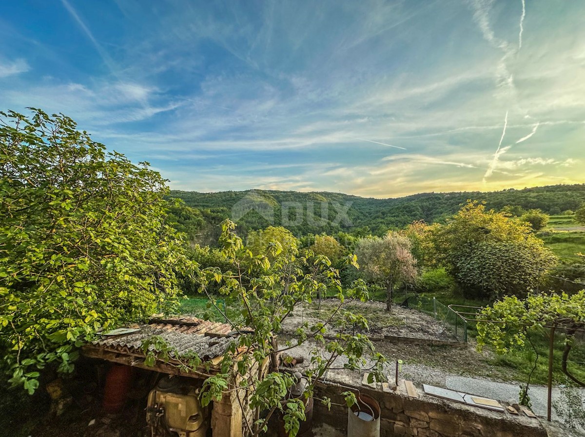Duričići, Buzet, 400m2