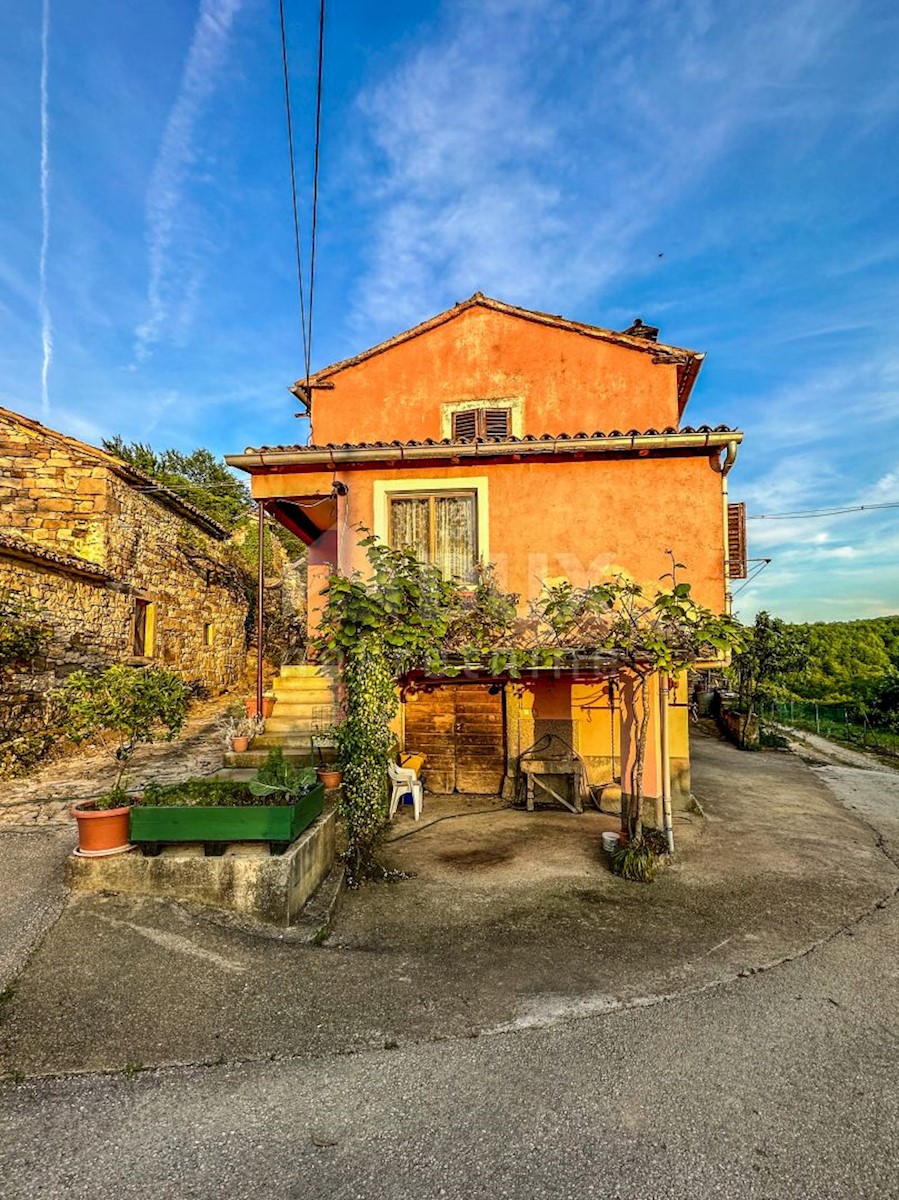 Duričići, Buzet, 400m2