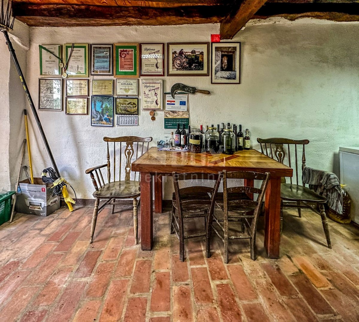 Duričići, Buzet, 400m2