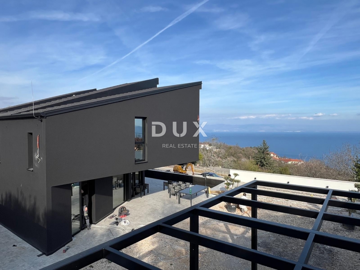 OPATIJA, SV. JELENA - vila 250m2 s panoramskim pogledom na morje in bazen + urejen vrt 1200m2