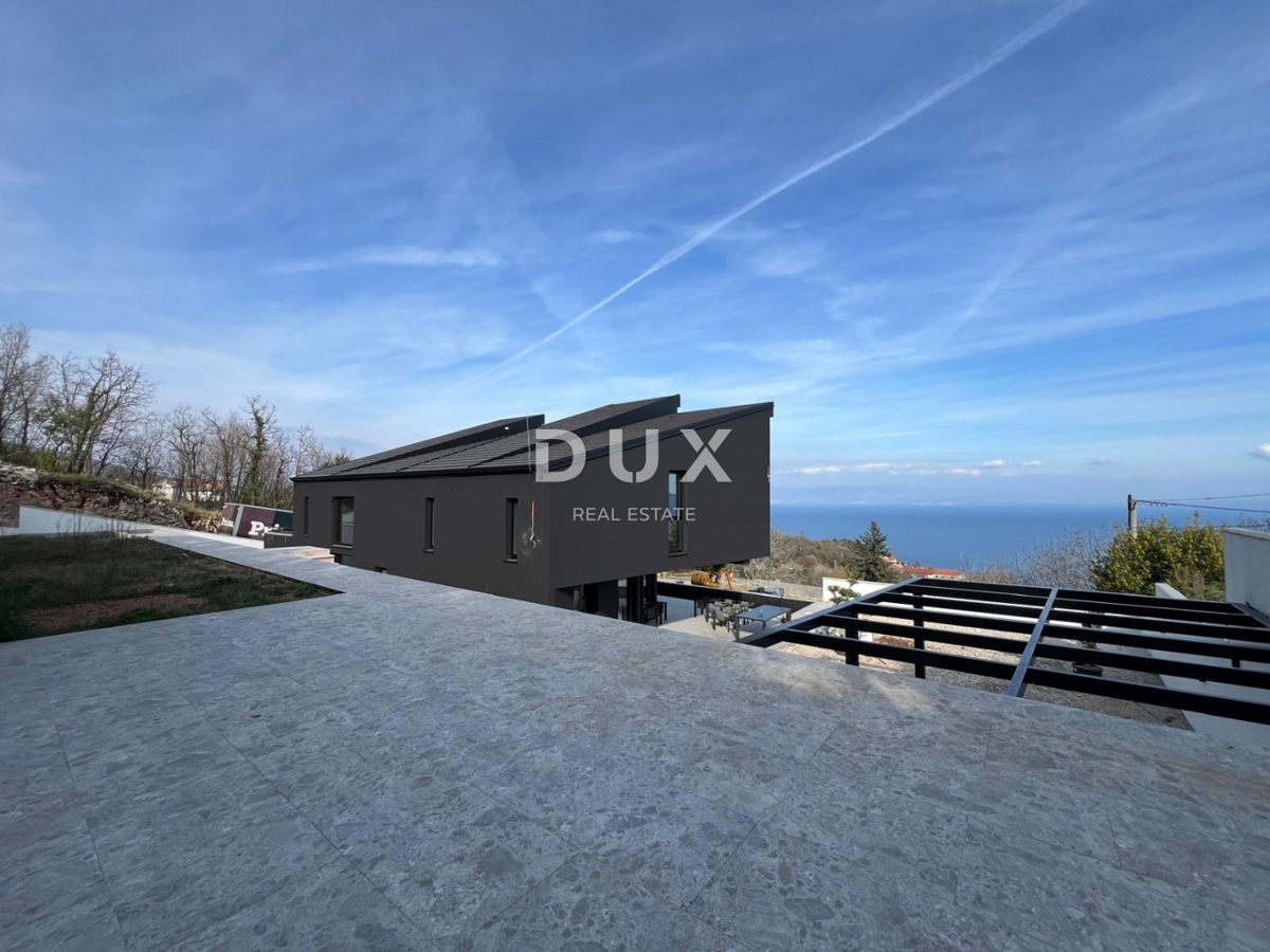 OPATIJA, SV. JELENA - vila 250m2 s panoramskim pogledom na morje in bazen + urejen vrt 1200m2