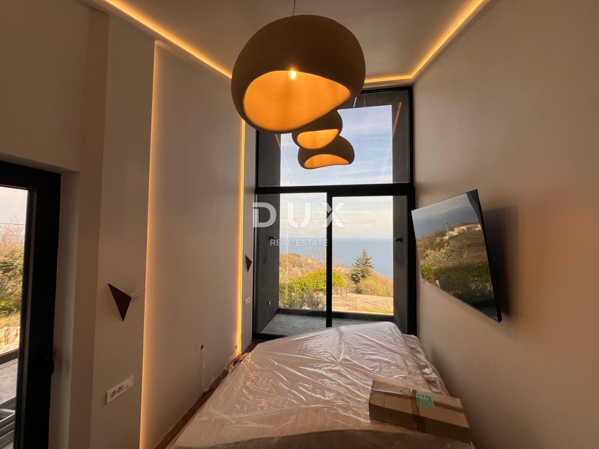 OPATIJA, SV. JELENA - vila 250m2 s panoramskim pogledom na morje in bazen + urejen vrt 1200m2