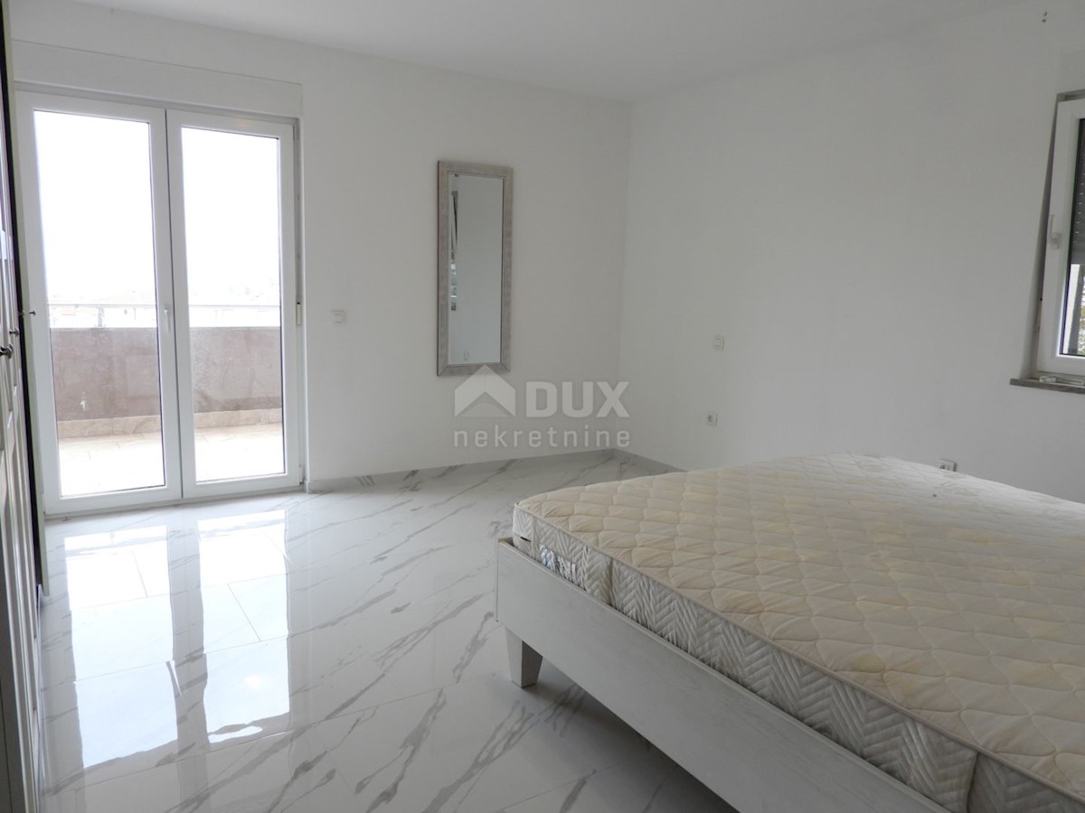 SRDOČI - apartma 140m2 DB+3S s panoramskim pogledom na morje + vrt 175m2