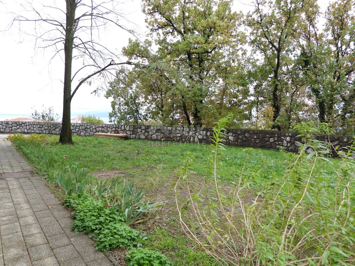 SRDOČI - apartma 140m2 DB+3S s panoramskim pogledom na morje + vrt 175m2