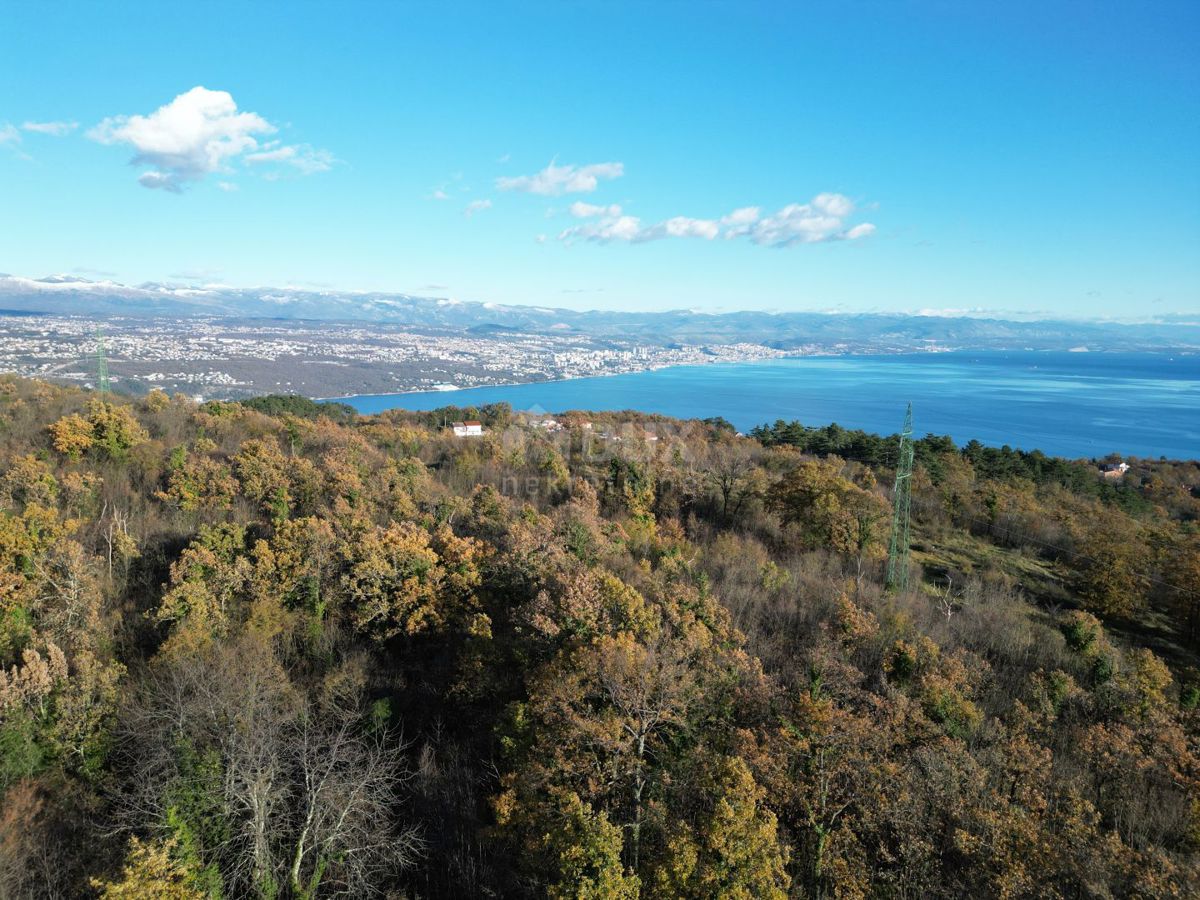 OPATIJA VEPRINAC - gradbeno zemljišče 18150m2 s prekrasnim pogledom na morje