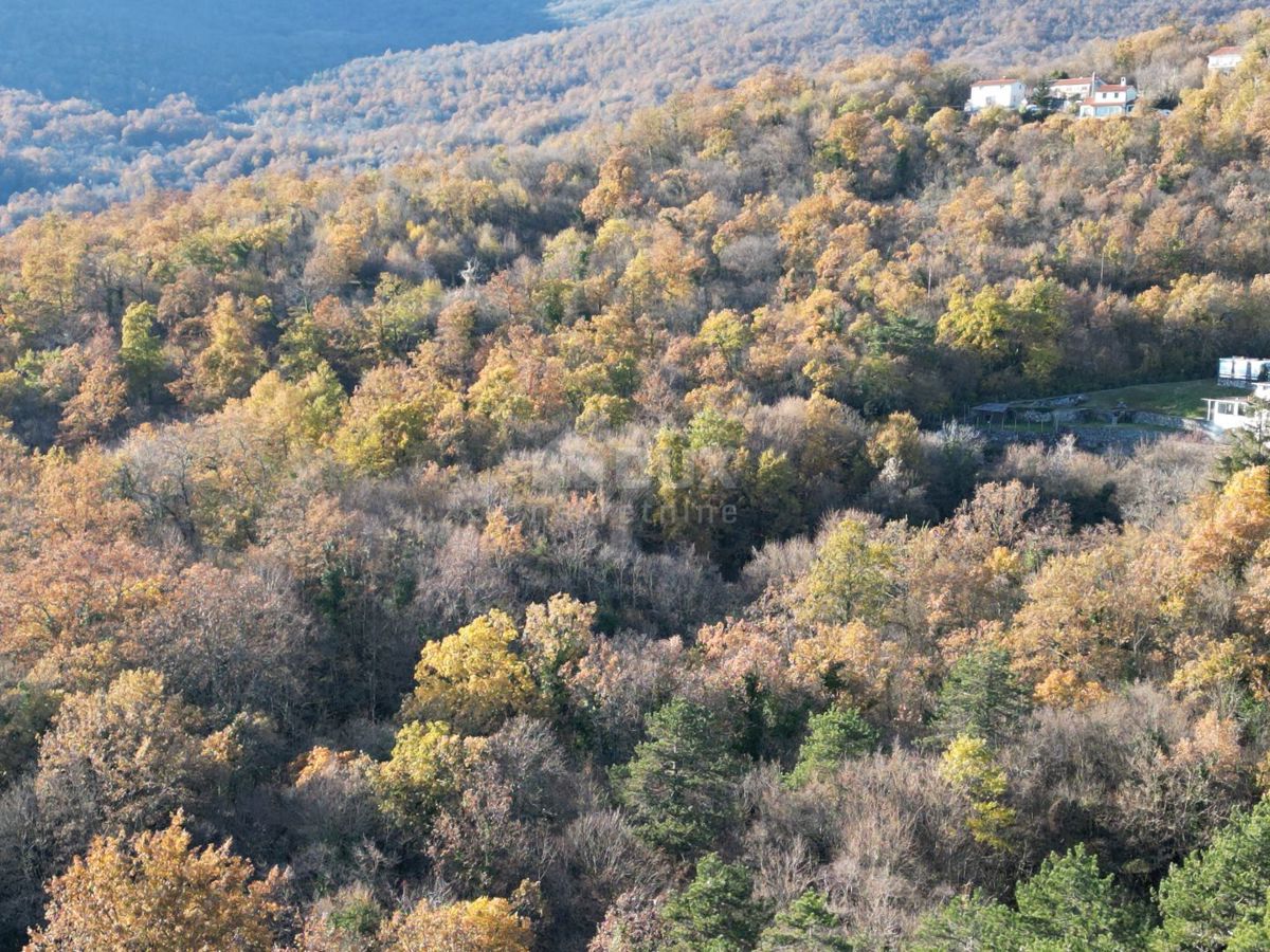 OPATIJA VEPRINAC - gradbeno zemljišče 18150m2 s prekrasnim pogledom na morje