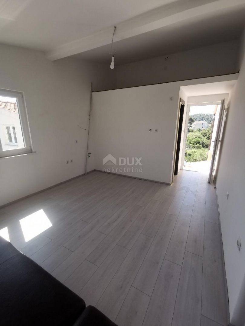 ŠIBENIK, ROGOZNICA - Tri stanovanja v novogradnji