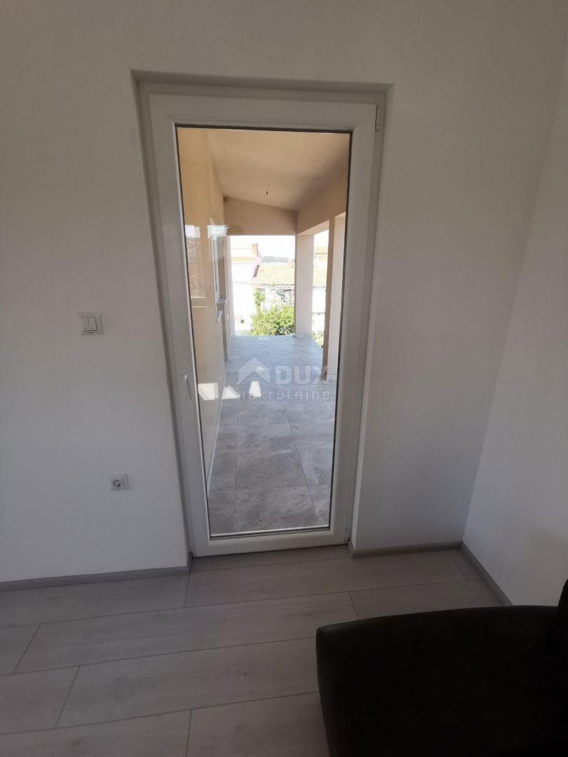ŠIBENIK, ROGOZNICA - Tri stanovanja v novogradnji
