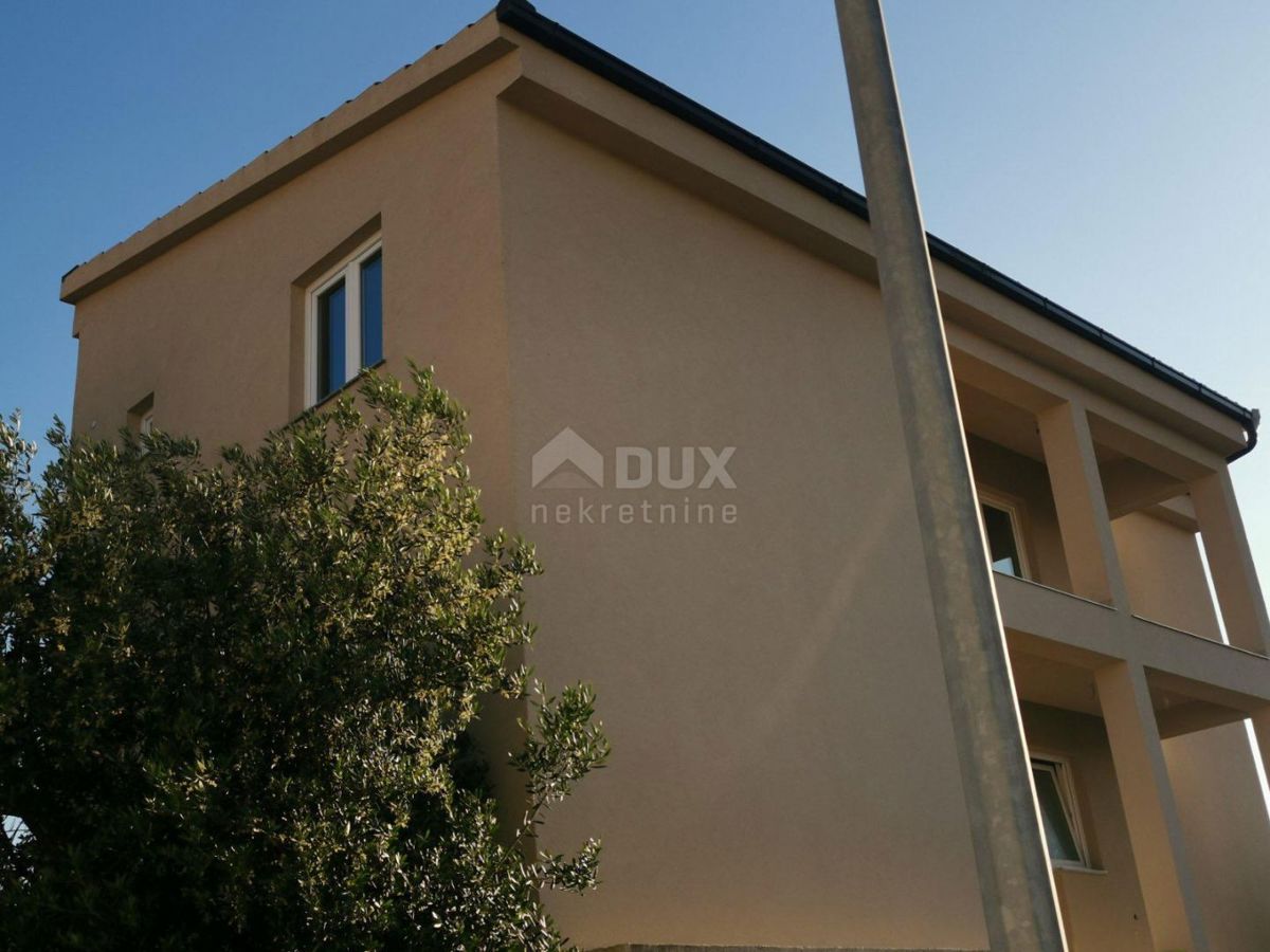 ŠIBENIK, ROGOZNICA - Tri stanovanja v novogradnji