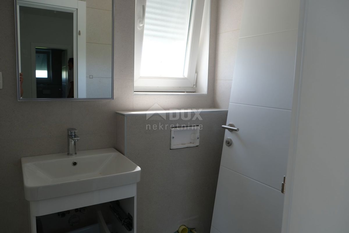 ZADAR, PRIVLAKA - Eleganten penthouse s pogledom na morje v Sabunikah!