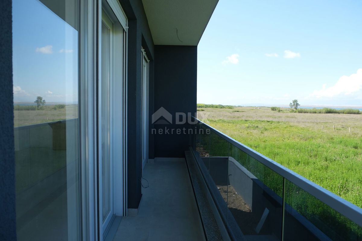 ZADAR, PRIVLAKA - Eleganten penthouse s pogledom na morje v Sabunikah!