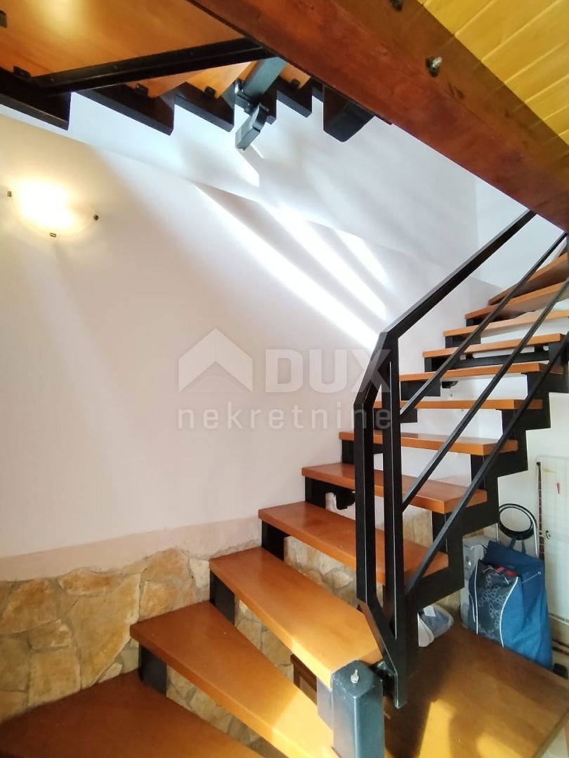 ISTRA, LIŽNJAN - Prenovljeno stanovanje v centru s parkirnim mestom!