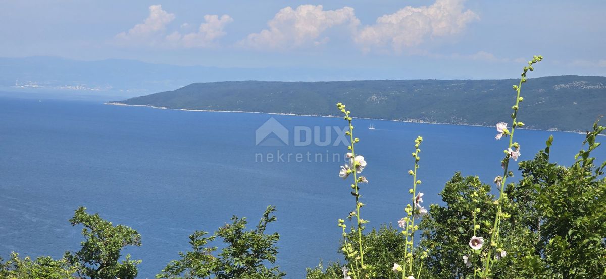 ISTRA, RABAC, OKOLICA - Gradbeno zemljišče s čudovitim pogledom na morje