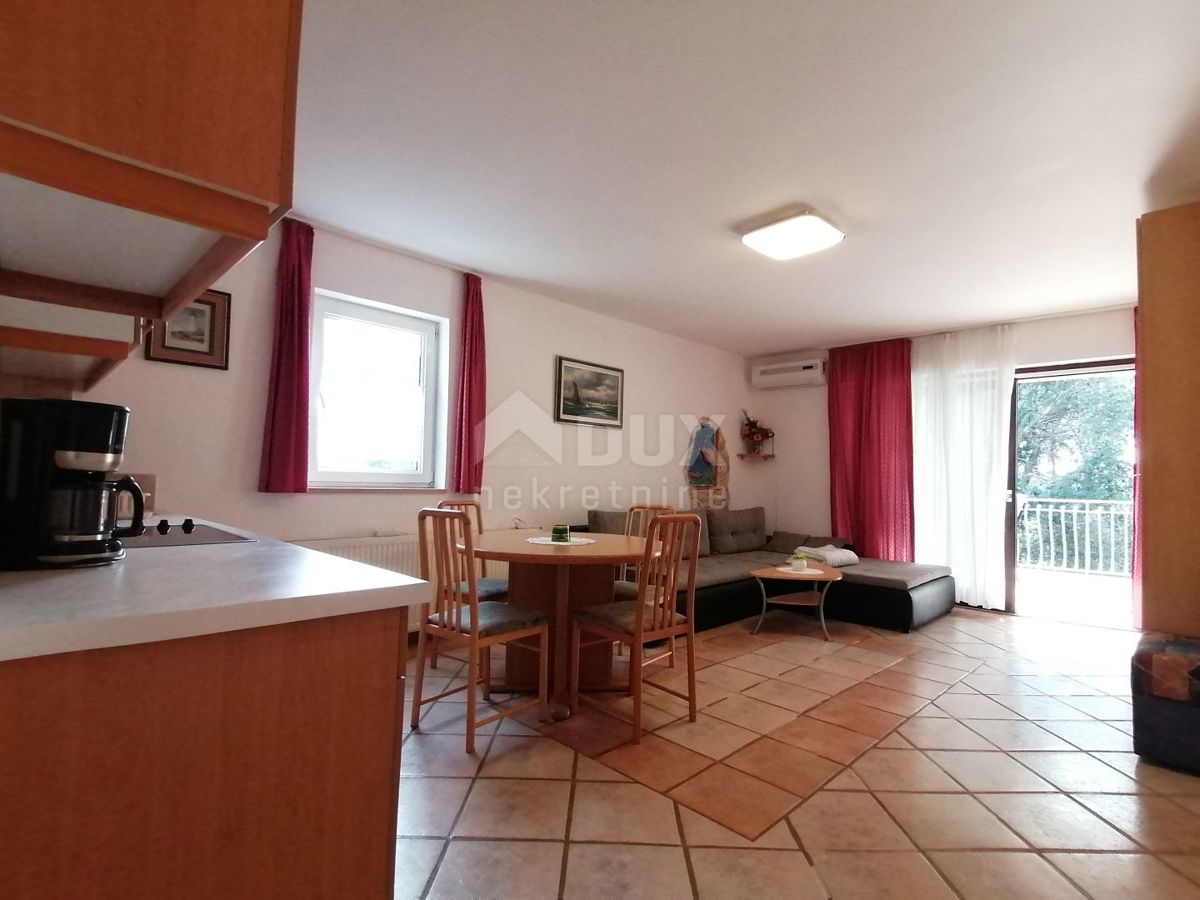 ISTRA, ROVINJ - Apartmajska hiša le 40m od morja!