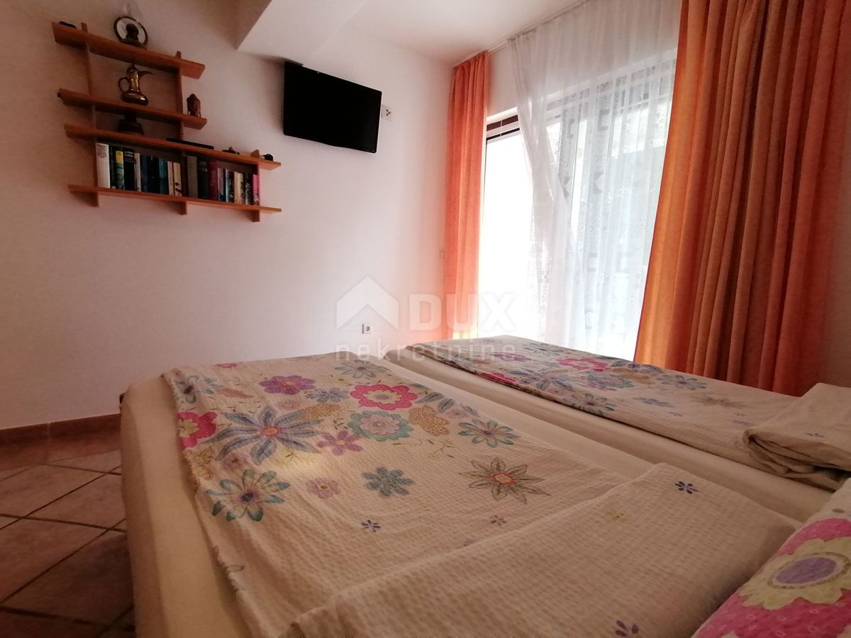 ISTRA, ROVINJ - Apartmajska hiša le 40m od morja!