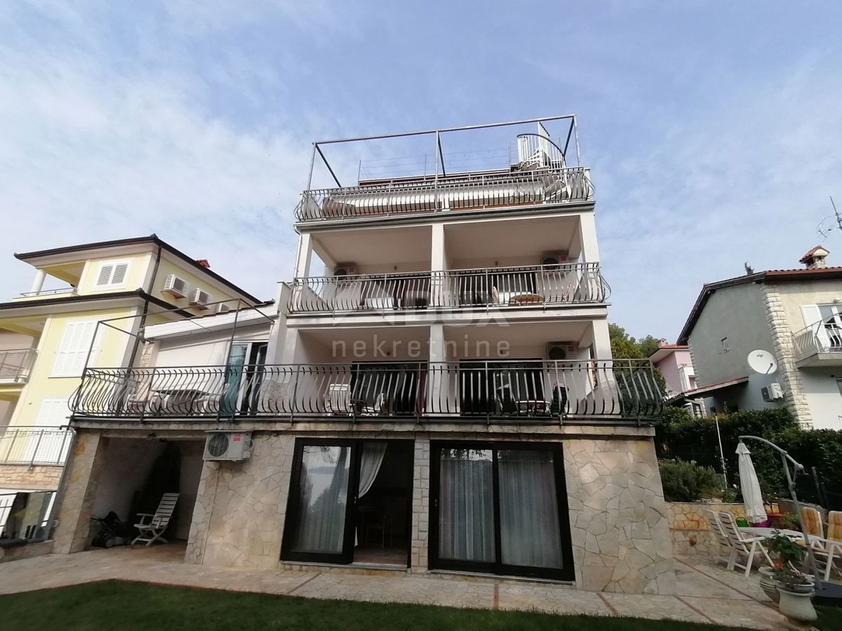 ISTRA, ROVINJ - Apartmajska hiša le 40m od morja!