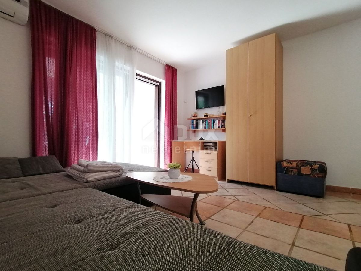 ISTRA, ROVINJ - Apartmajska hiša le 40m od morja!