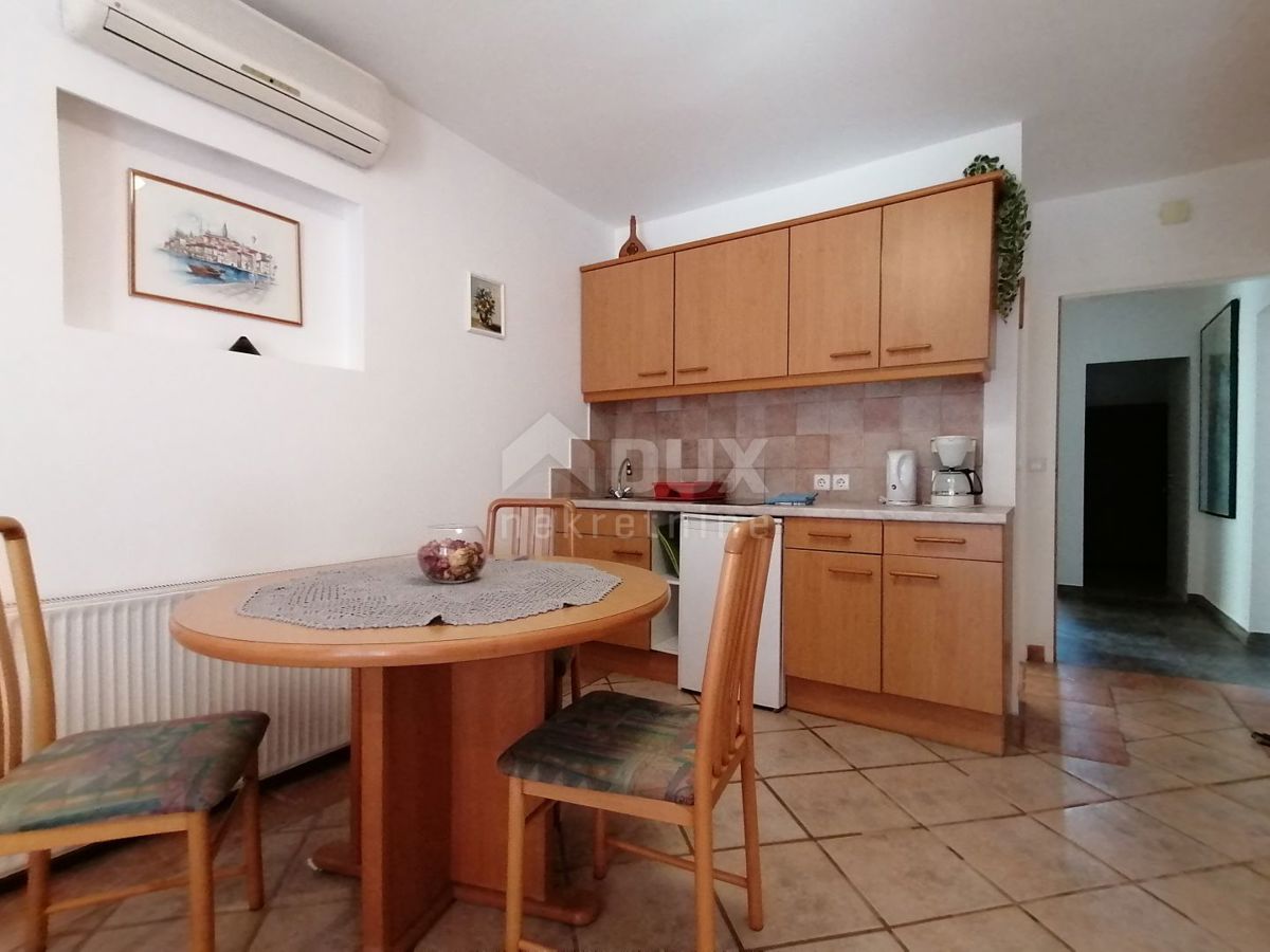 ISTRA, ROVINJ - Apartmajska hiša le 40m od morja!