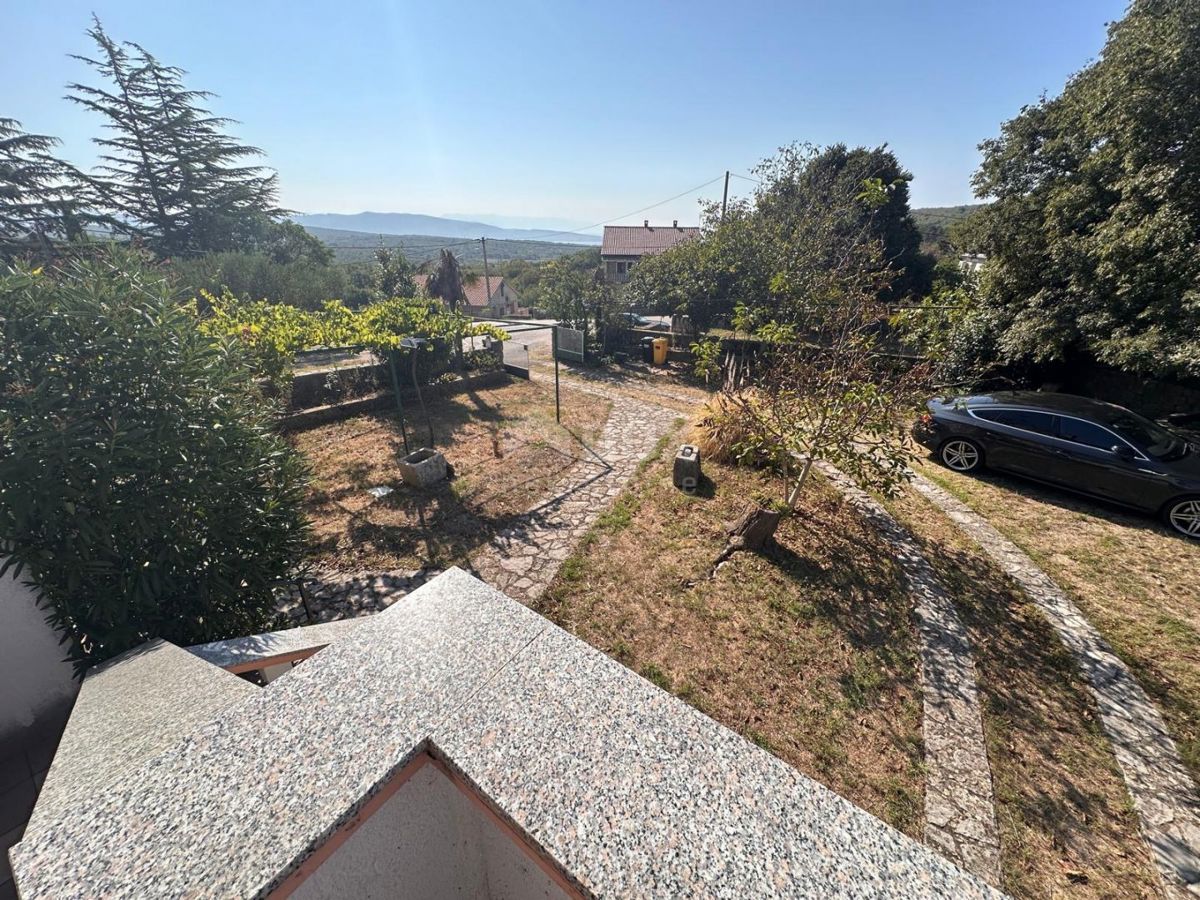 OTOK KRK, VRH - dvojček, 170 m2, vrt!!!