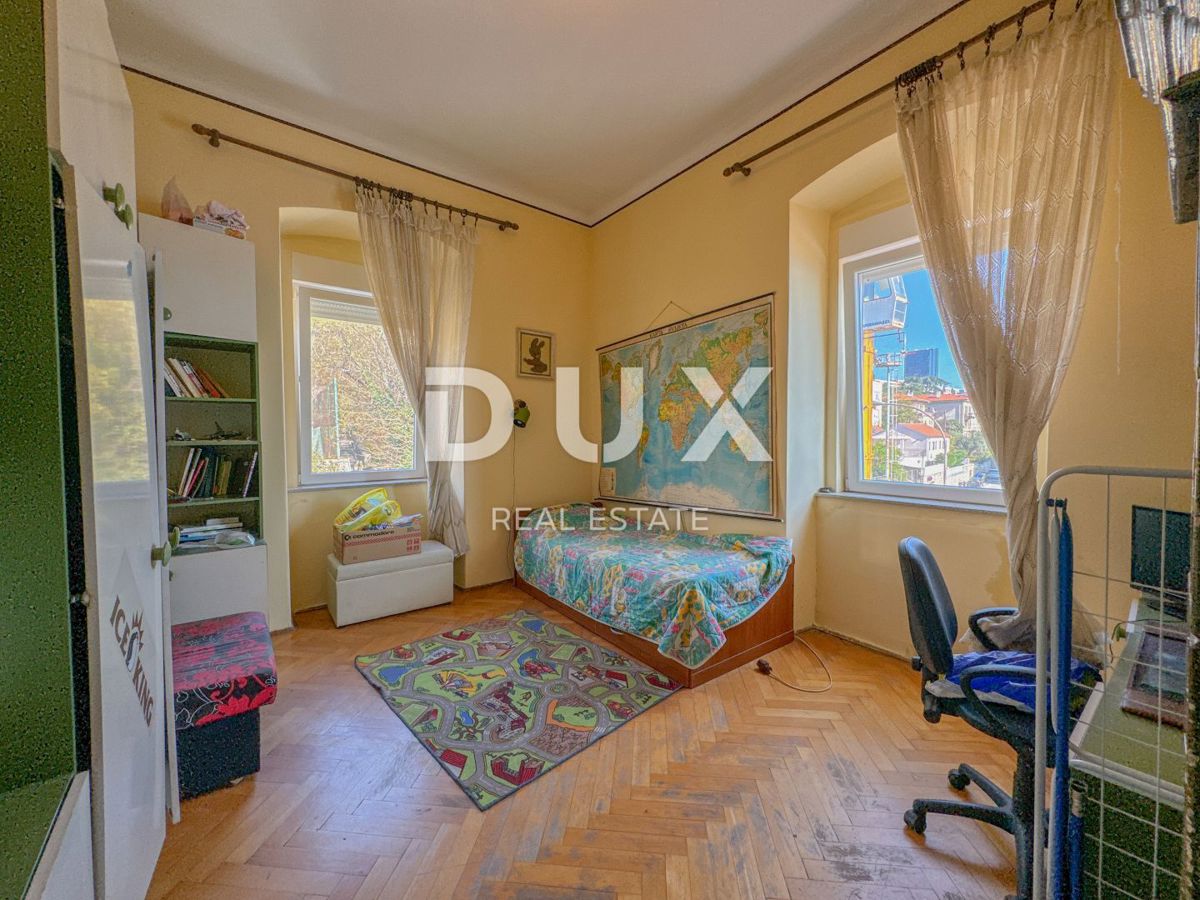 RIJEKA, PEĆINE - PRILOŽNOST, gospodarsko stanovanje 105m2, prva vrsta do morja