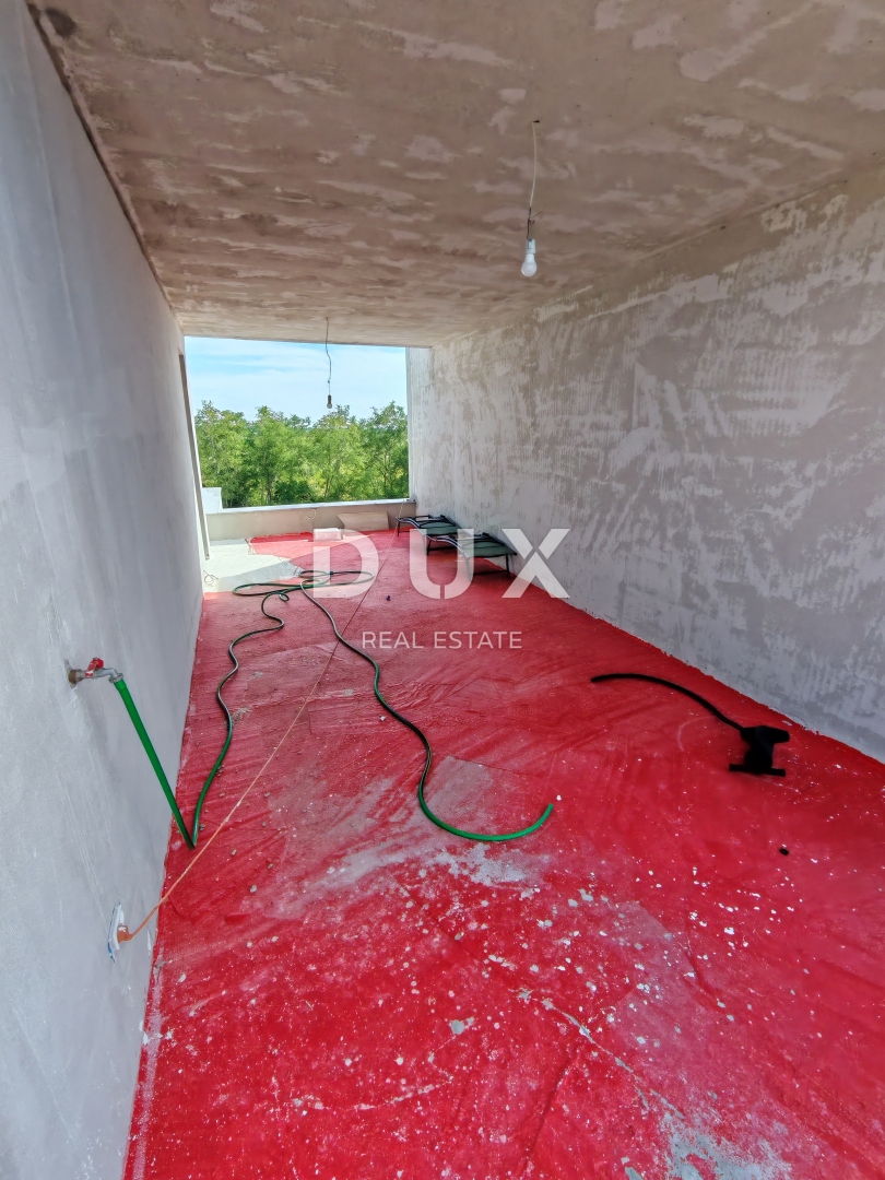 ZADAR, ZUKVE - Prostoren dvojček z bazenom! Novogradnja! B