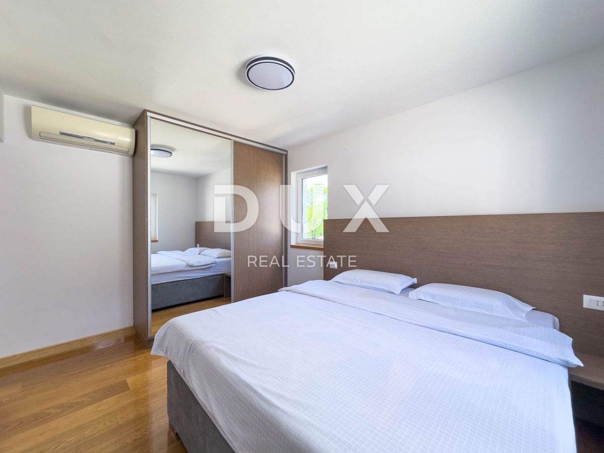 ISTRA, POREČ - Ekskluzivna dizajnerska družinska vila z wellness oazo in ogrevanim bazenom