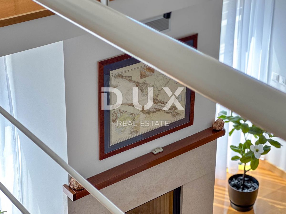 ISTRA, POREČ - Ekskluzivna dizajnerska družinska vila z wellness oazo in ogrevanim bazenom