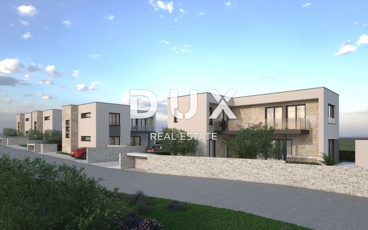 ISTRA, PEROJ - Gradbeno zemljišče z impresivnim pogledom na morje