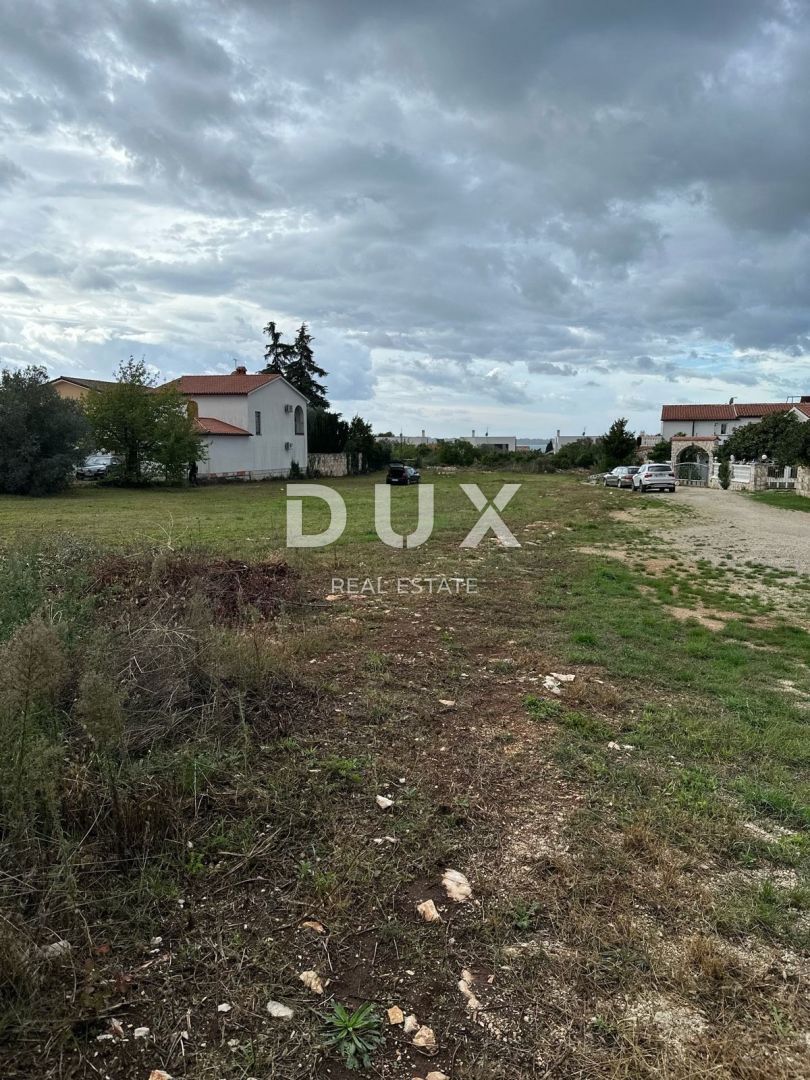 ISTRA, PEROJ - Gradbeno zemljišče z impresivnim pogledom na morje