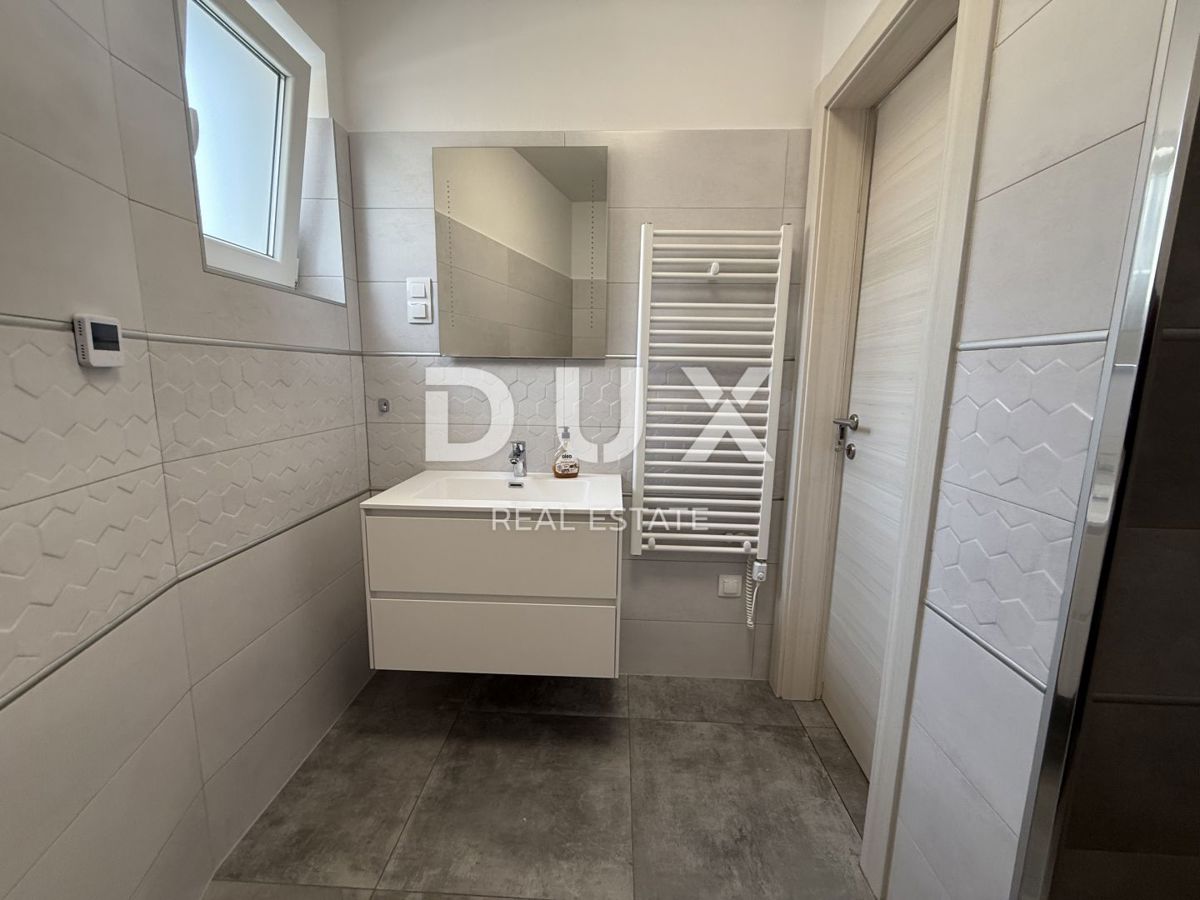 SMOKVICA - Apartma s skupnim bazenom 60m od morja